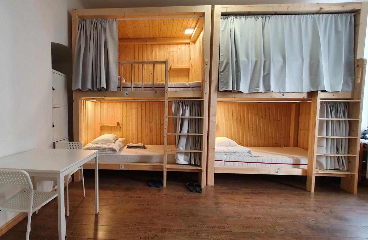 6-Bed Mixed Dormitory Room